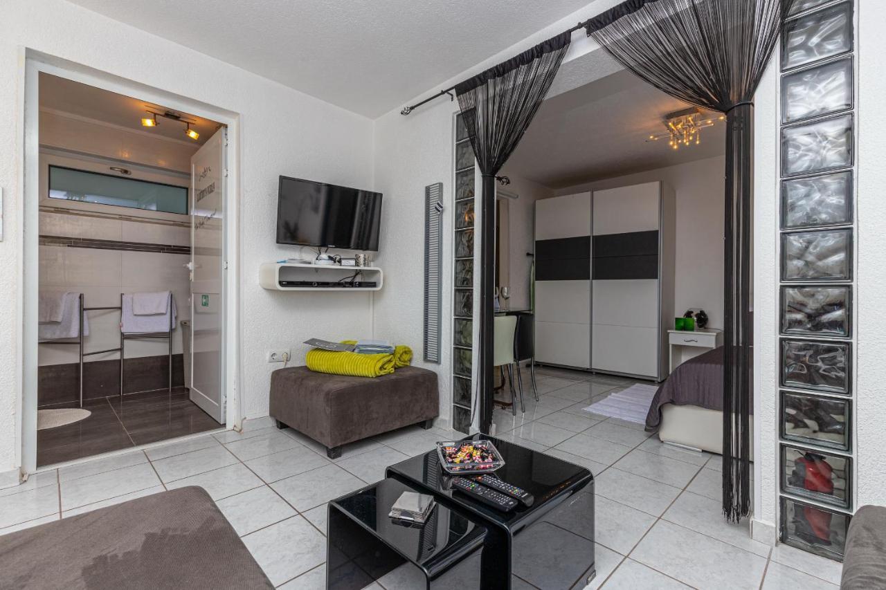 Apartment Rippl Crikvenica Exteriör bild